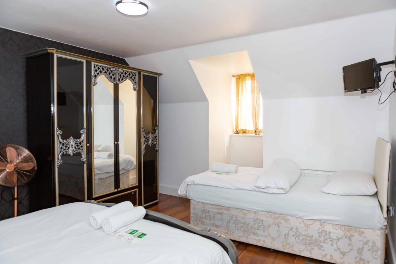 Benjamin Guest House Yiewsley Екстер'єр фото