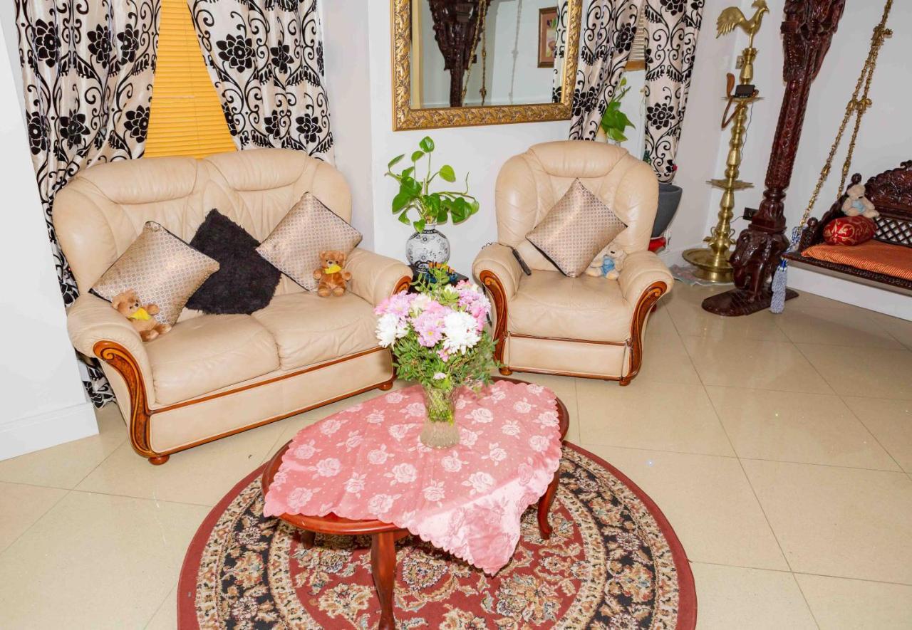 Benjamin Guest House Yiewsley Екстер'єр фото